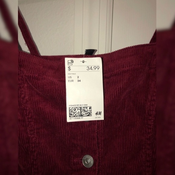 Dress - Picture 3 of 3